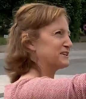 Isabelle, coopératrice, fait découvrir la WooCoop avec enthousiasme et simplicité